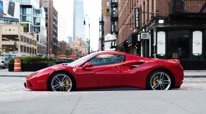 Ferrari LaFerrari 2-door coupe red